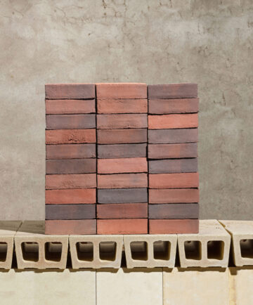 08b_MSZ-EF-rot-braun-Leeds ret.